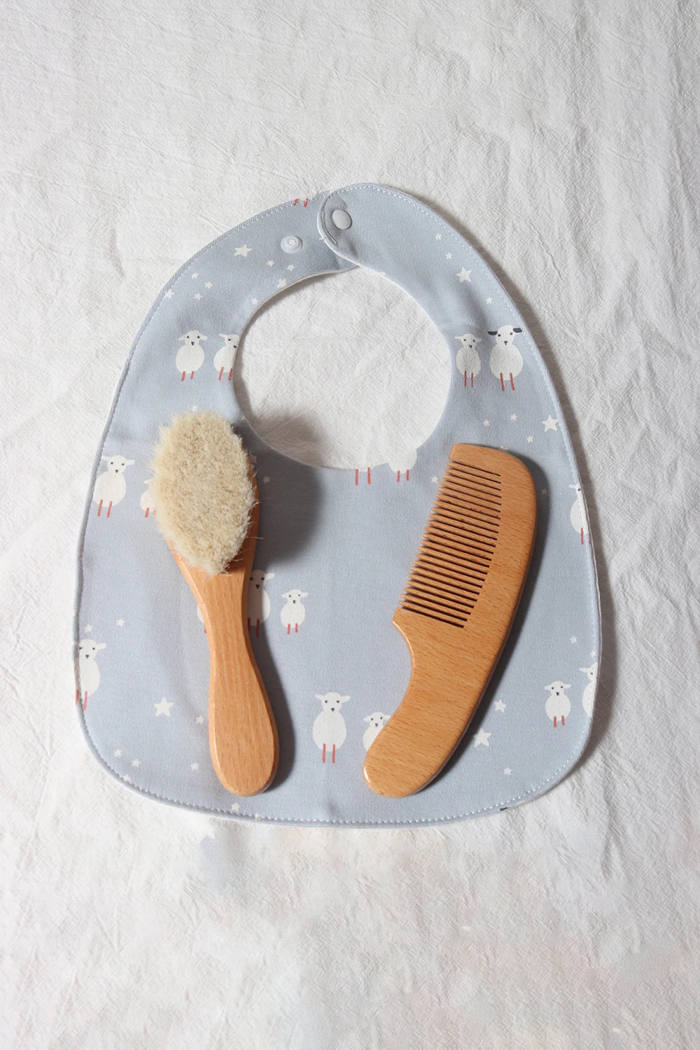 Ensemble brosse et peigne pour bébé, en bois de hêtre et laine naturelle)
